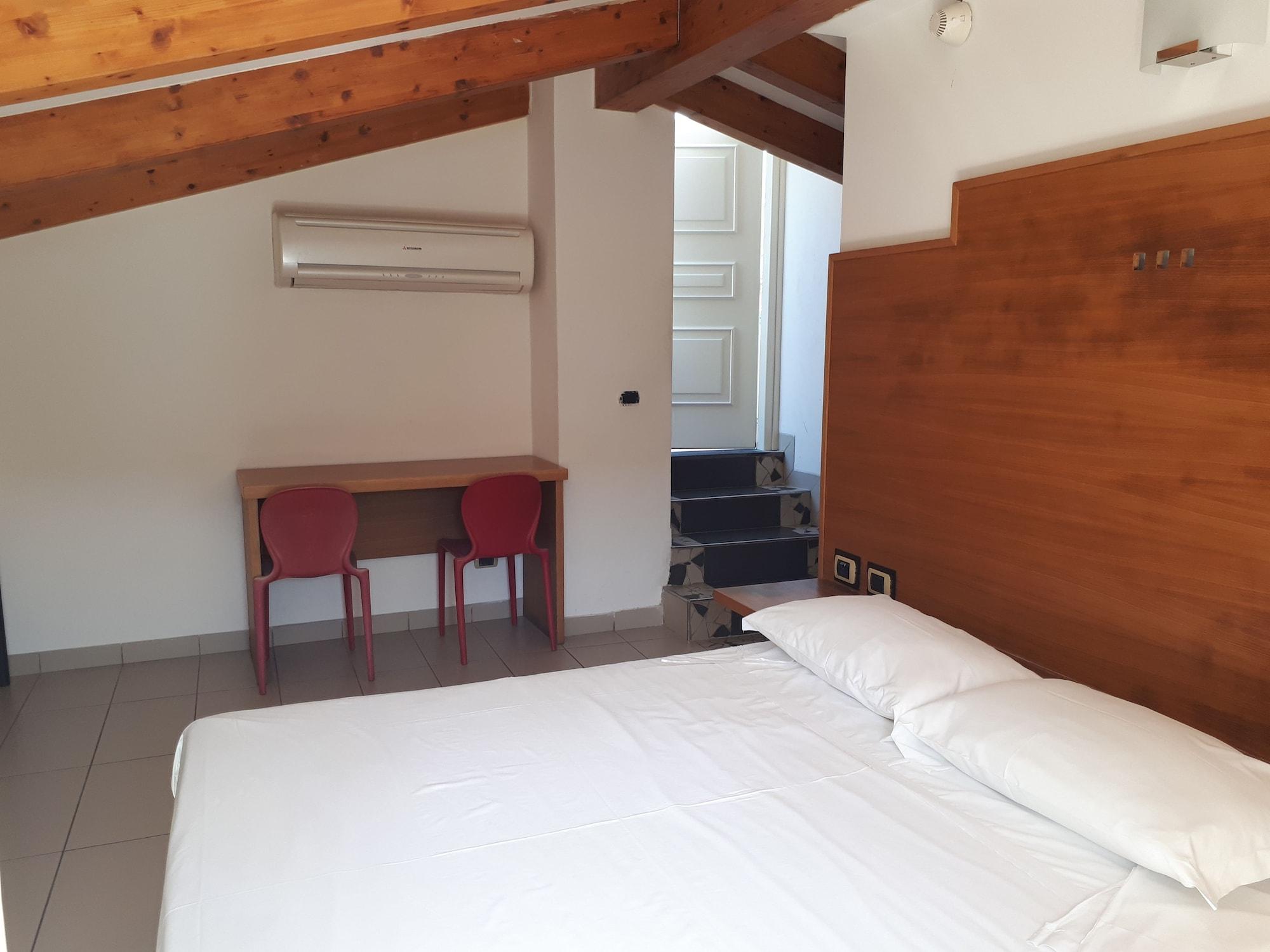 Seven Hostel & Rooms Sant'Agnello Zewnętrze zdjęcie